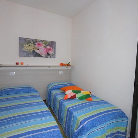 Residenza La Meridiana Lignano Sabbiadoro Exteriör bild