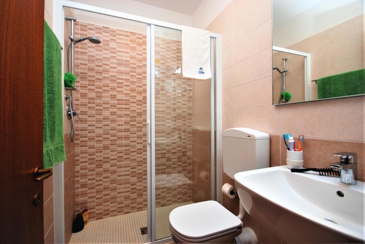 Residenza La Meridiana Lignano Sabbiadoro Exteriör bild
