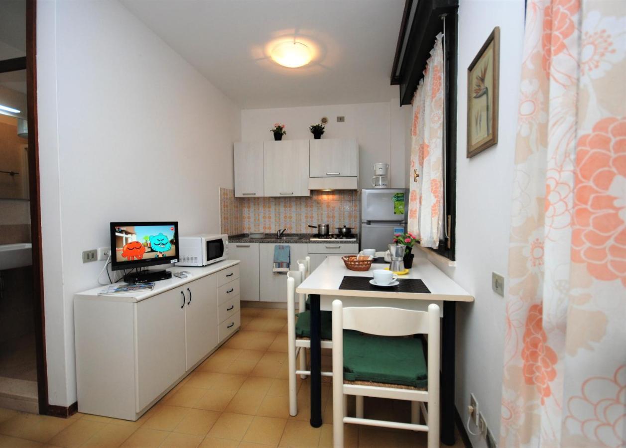 Residenza La Meridiana Lignano Sabbiadoro Exteriör bild