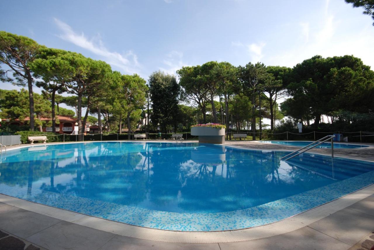 Residenza La Meridiana Lignano Sabbiadoro Exteriör bild