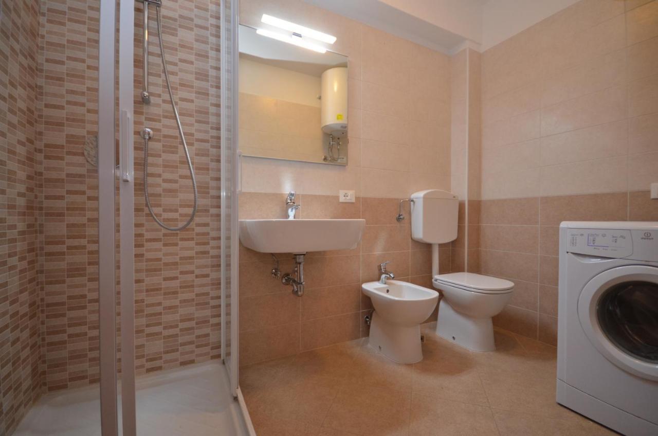 Residenza La Meridiana Lignano Sabbiadoro Exteriör bild